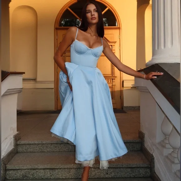 HOUSE OF CB 'Mademoiselle' Cinderella Blue Tulle Midi Dress NWOT size XS D-DD is available for purchase on au PAY Market - Imported Goods Online Store Co.Ltd. | au PAY Market - HOUSE OF CB 'Mademoiselle' Cinderella Blue Tulle Midi Dress NWOT size XS D-DD is available for purchase on au PAY Market - Imported Goods Online Store Co.Ltd. | au PAY Market -